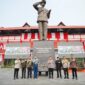 Kapolri bersama panglima TNI Resmikan Monumen, Jenderal Hoegeng di Pekalonga, nJawa Tengah, Sabtu, 11 November 2023 