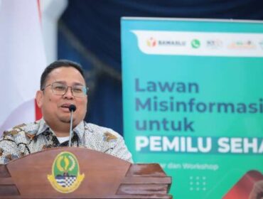 Ketua Bawaslu Rahmat Bagja saat memberi sambutan dalam kegiatan Lawan Misinformasi untuk Pemilu Sehat pada Kamis (16/11/2023). (Foto: Humas Bawaslu RI)